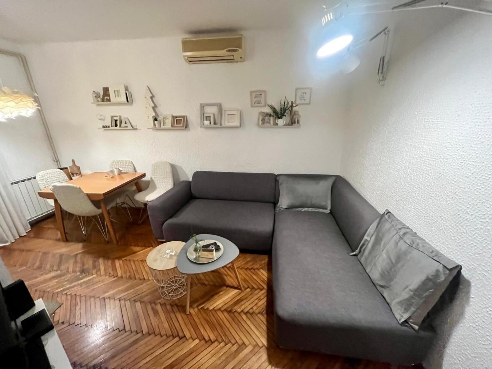 Kopernik - Parking Available Apartman Belgrád Kültér fotó